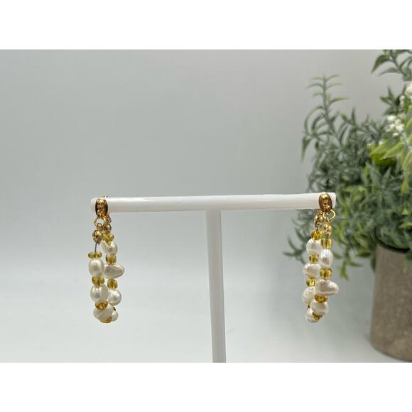 Amber Sceats White
Freshwater Baroque Pearl Dangle Hoop Earrings Front Back New - Picture 6 of 9